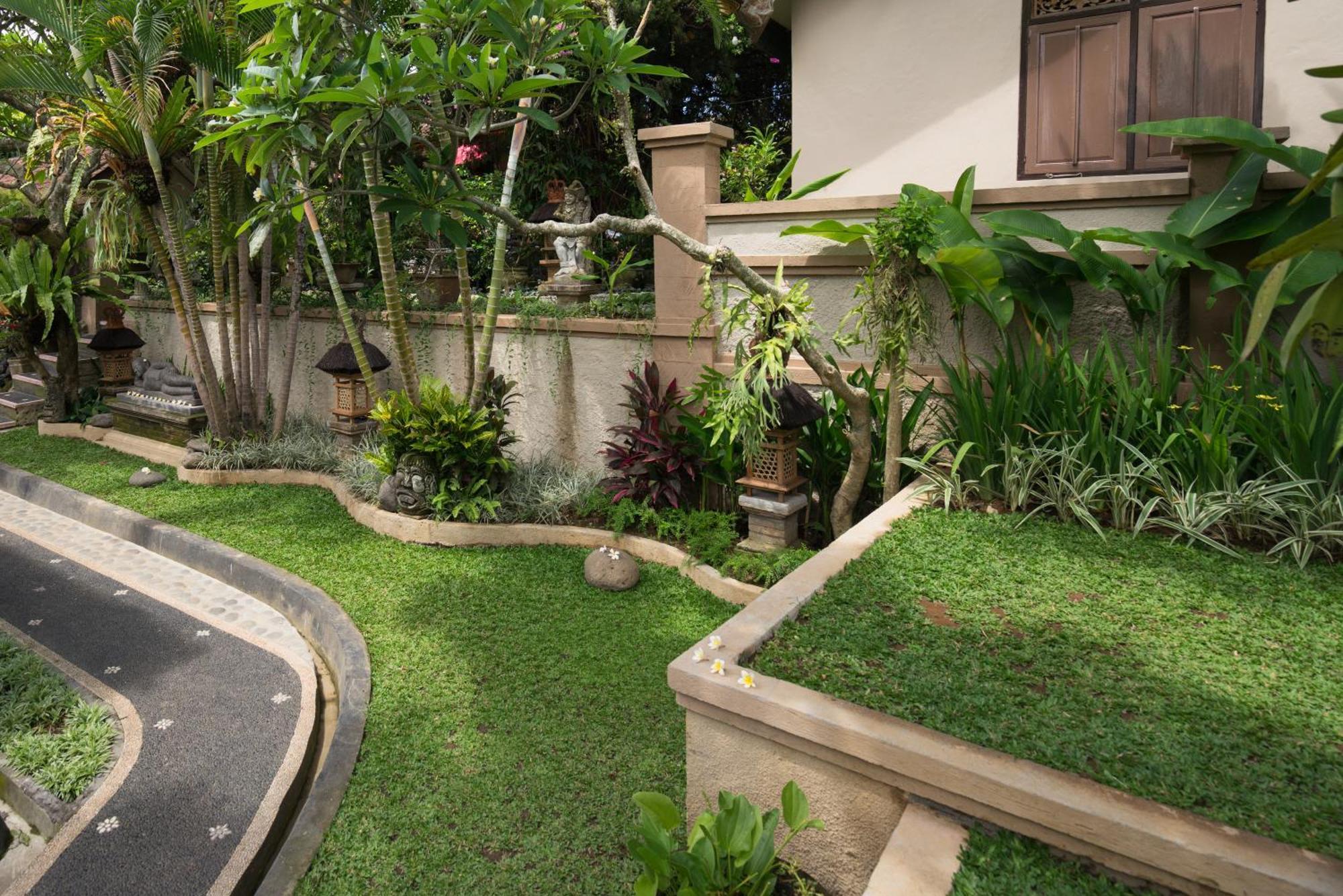 Nuaja Balinese Guest House Убуд Экстерьер фото