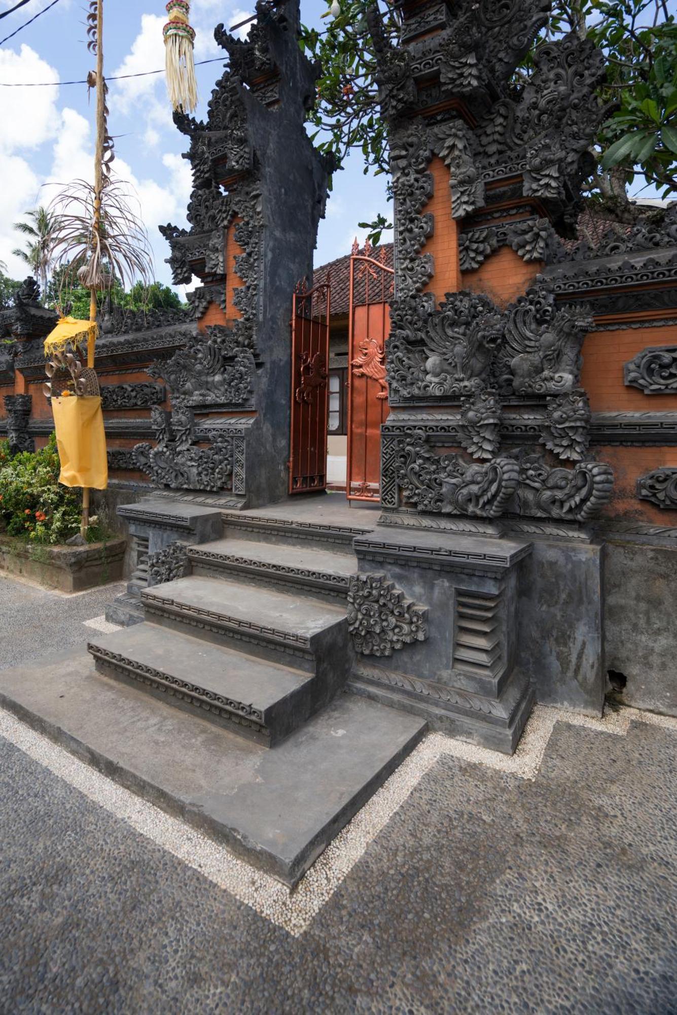 Nuaja Balinese Guest House Убуд Экстерьер фото
