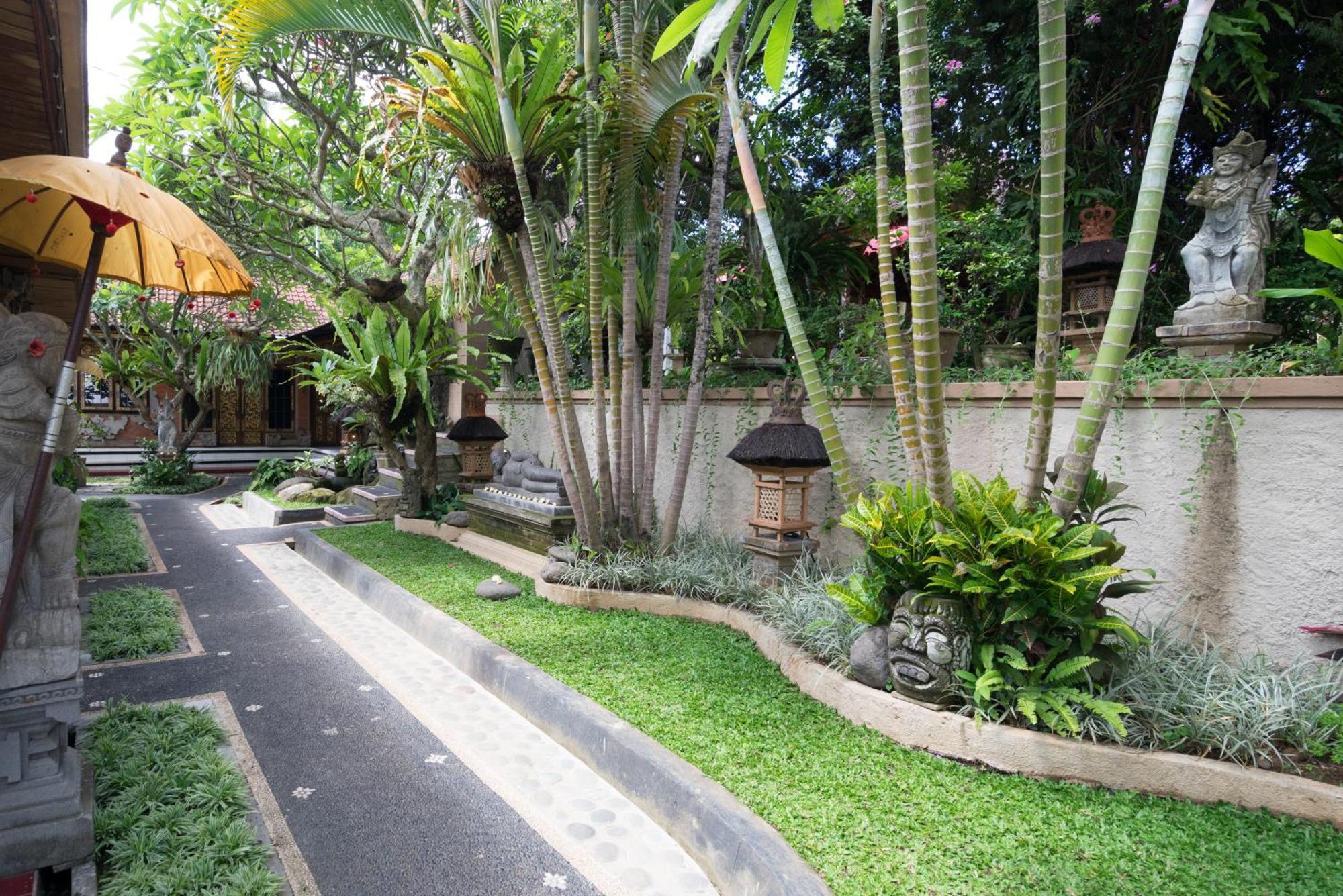 Nuaja Balinese Guest House Убуд Экстерьер фото
